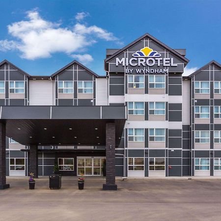 Microtel Inn & Suites By Wyndham Whitecourt Dış mekan fotoğraf