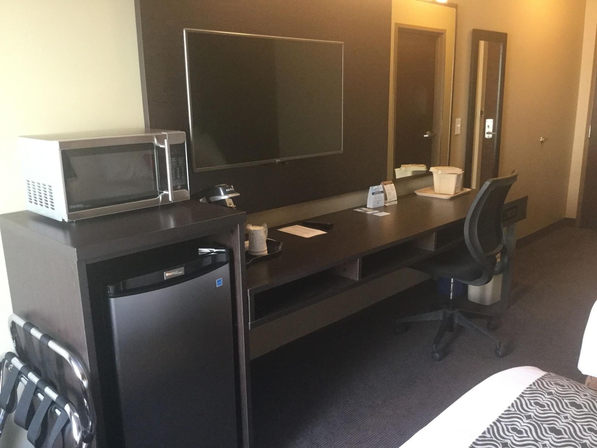 Microtel Inn & Suites By Wyndham Whitecourt Dış mekan fotoğraf