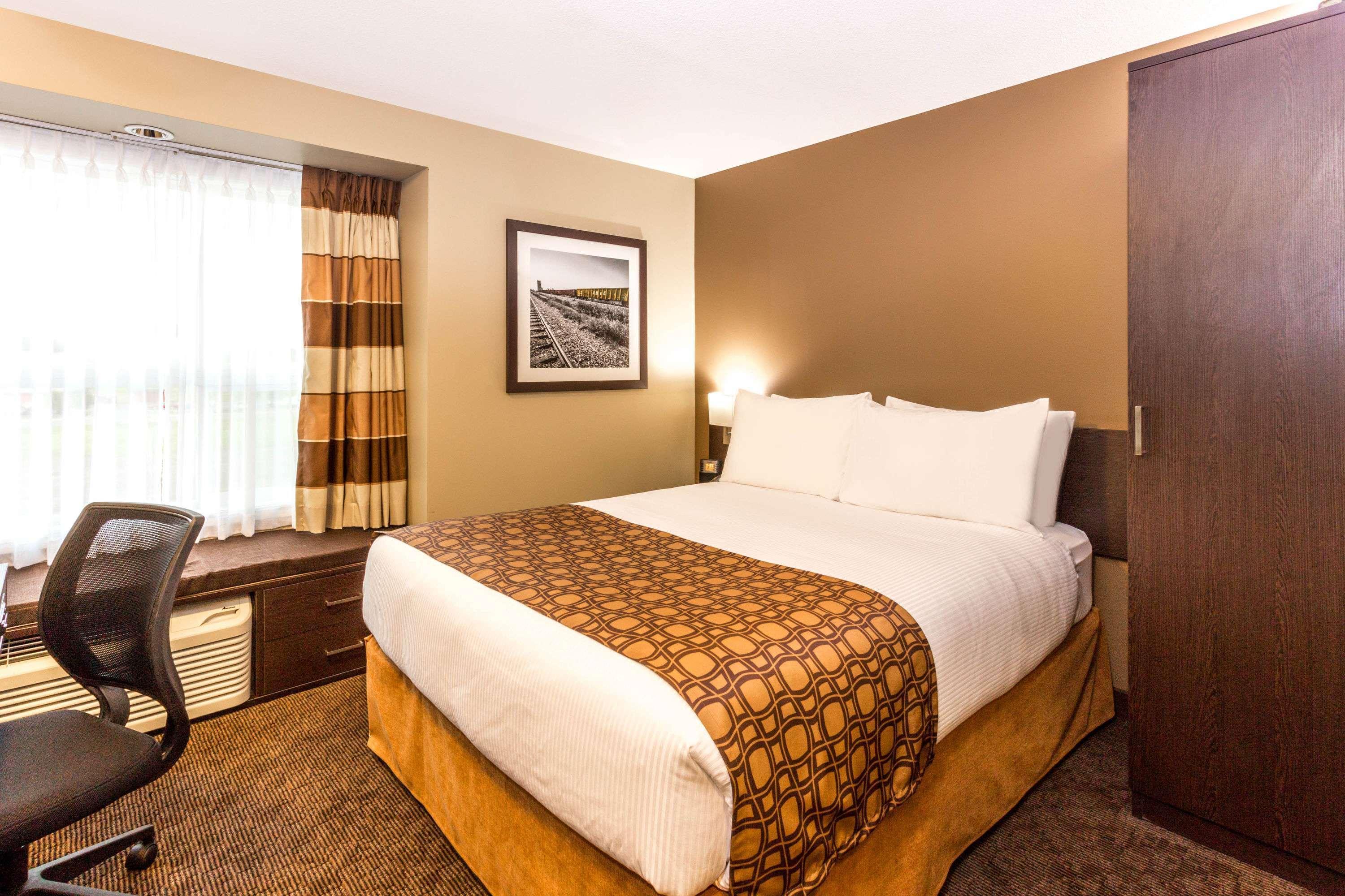 Microtel Inn & Suites By Wyndham Whitecourt Dış mekan fotoğraf